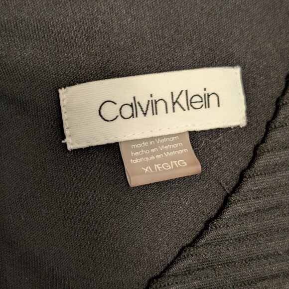 Calvin Klein, Textured Tank Blouse, Gold Chain Clasp, Black, Sz XL - Picture 8 of 9